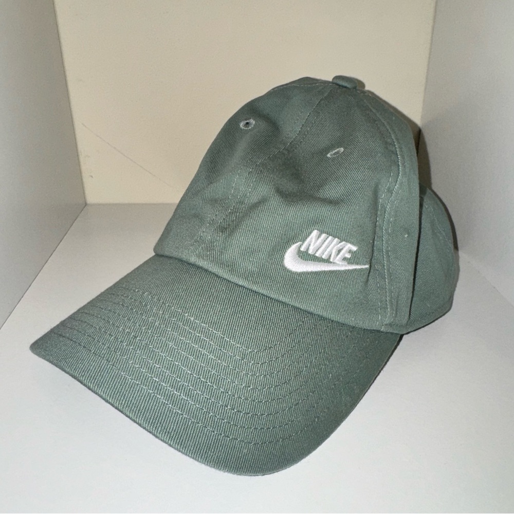 nike logo hat